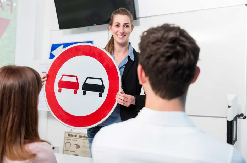 What you learn in the Verkehrskundeunterricht (VKU)